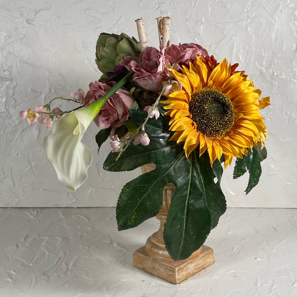 *NWT Custom Exotic Floral Arrangement